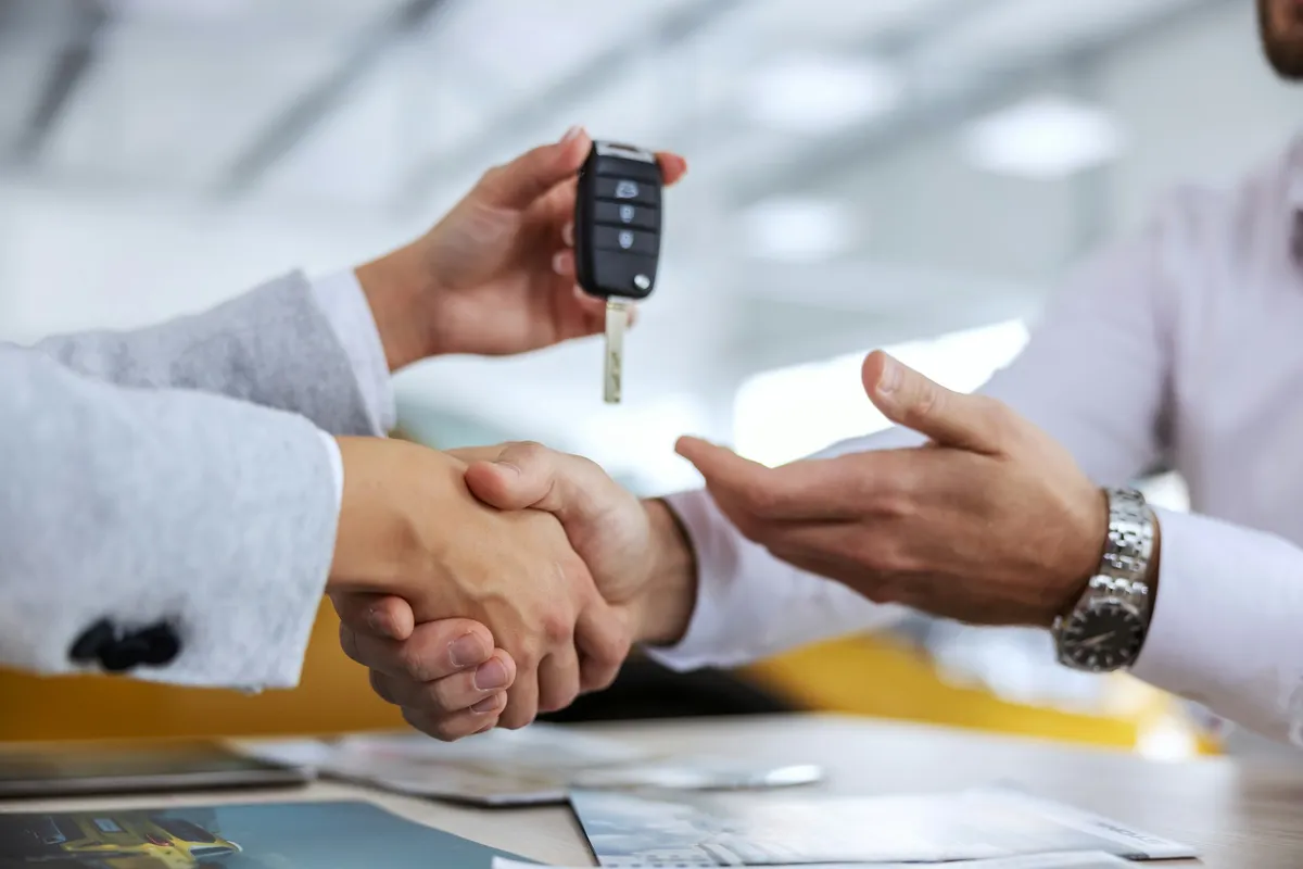 Exploring Dealer Marketplaces for Private Seller Engagement